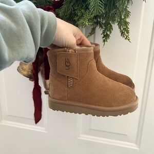 UGG Chestnut Suede Infant Boots